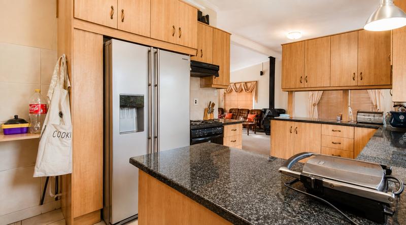 3 Bedroom Property for Sale in Pellissier Free State